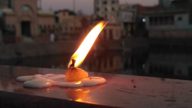 Offering Lamp to Sri Radha Kund